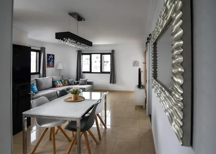 Casa Cuaderna A 150 Metros De La Playa Playa Honda (Lanzarote)