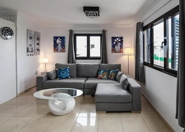 Casa Cuaderna A 150 Metros De La Playa * Playa Honda (Lanzarote)